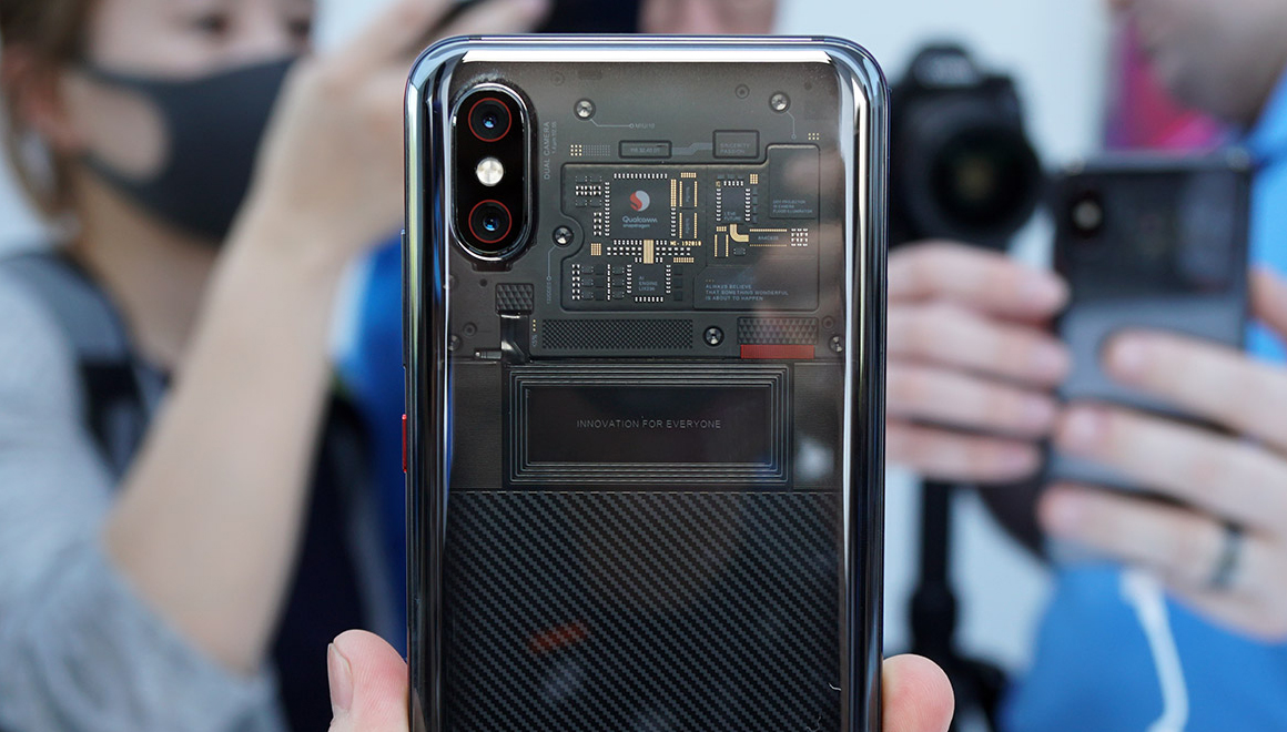 Прозрачность смартфона xiaomi mi 8 explorer edition оказалась фальшивой