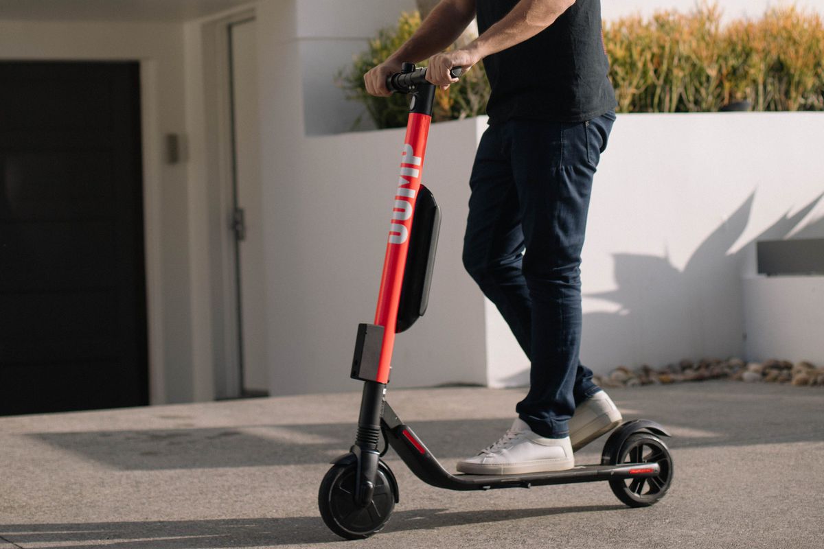 Elektrikli scooter kaynaklı yaralanmalar