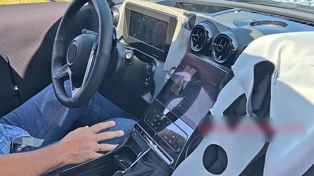 yeni mercedes c serisi iç tasarımı 2