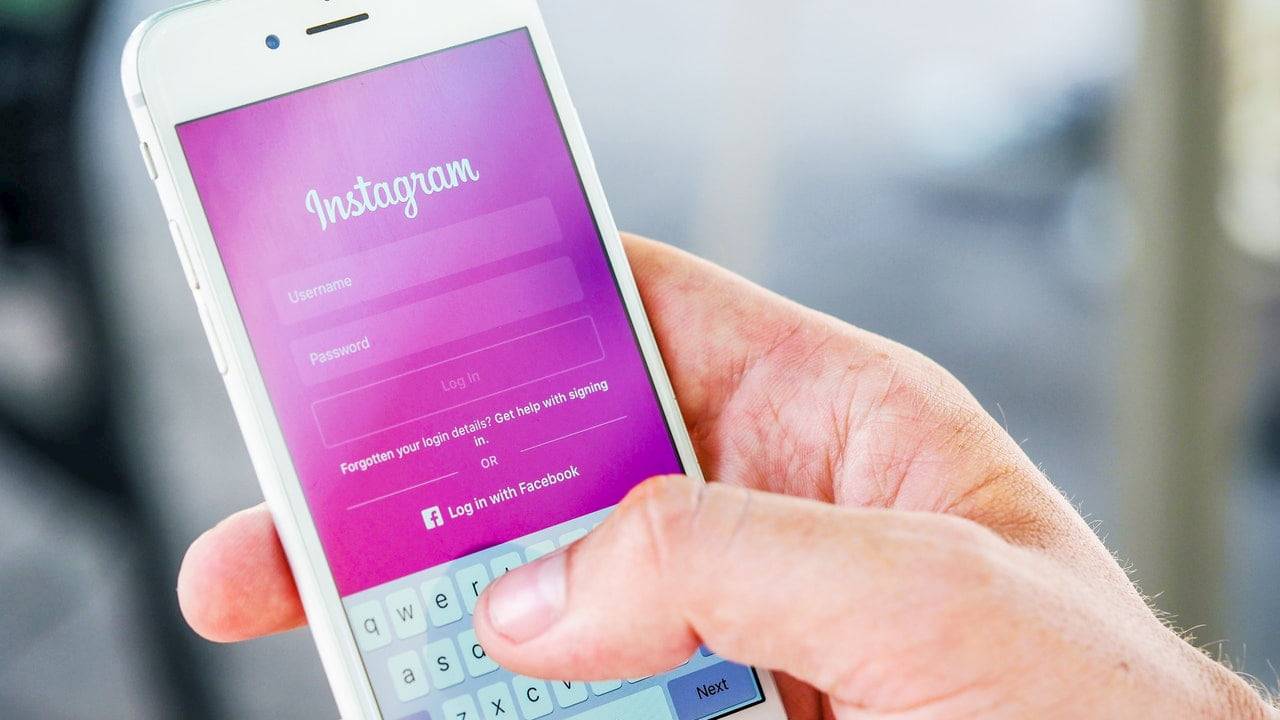 Akıllı telefon kullanmayana 100 bin dolar