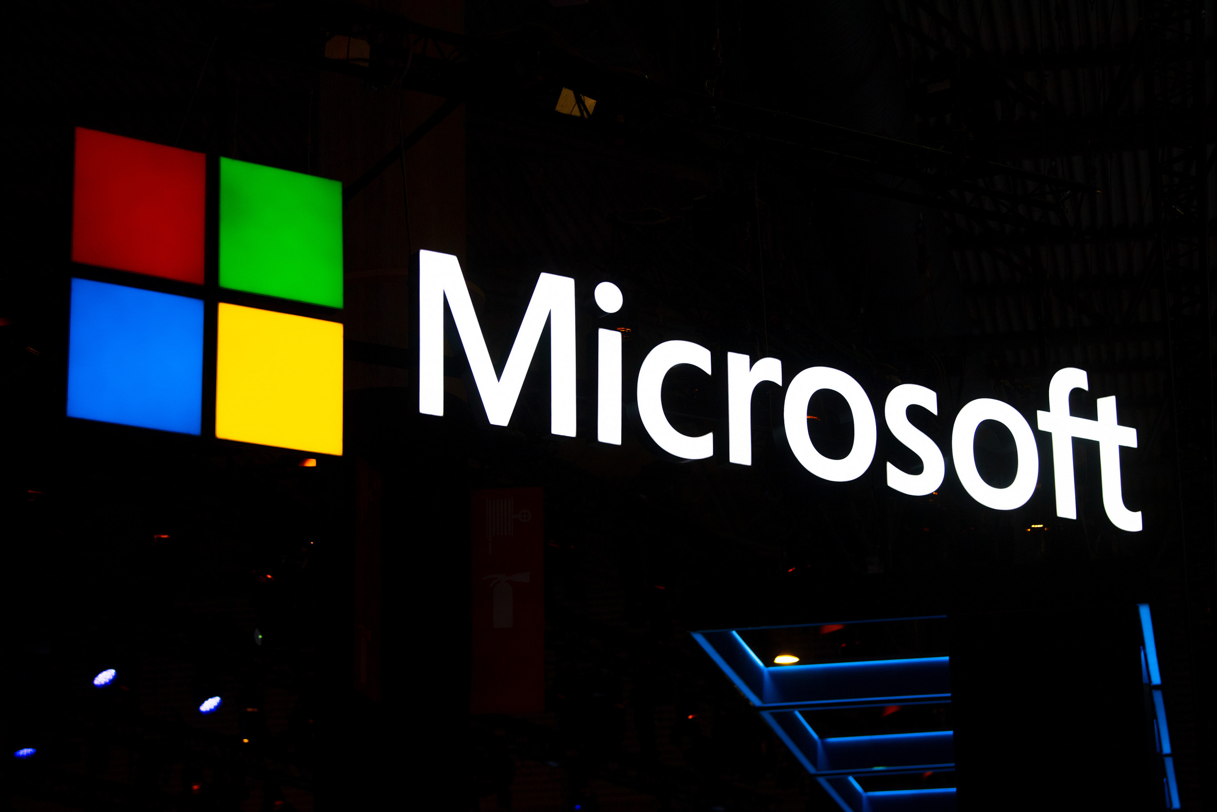 Milyonlarca microsoft hesabı hacklendi