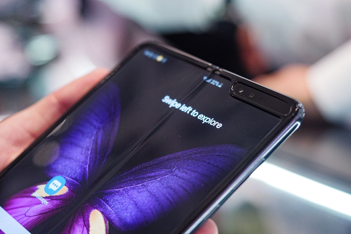 Galaxy Z Fold 2 özellikleri