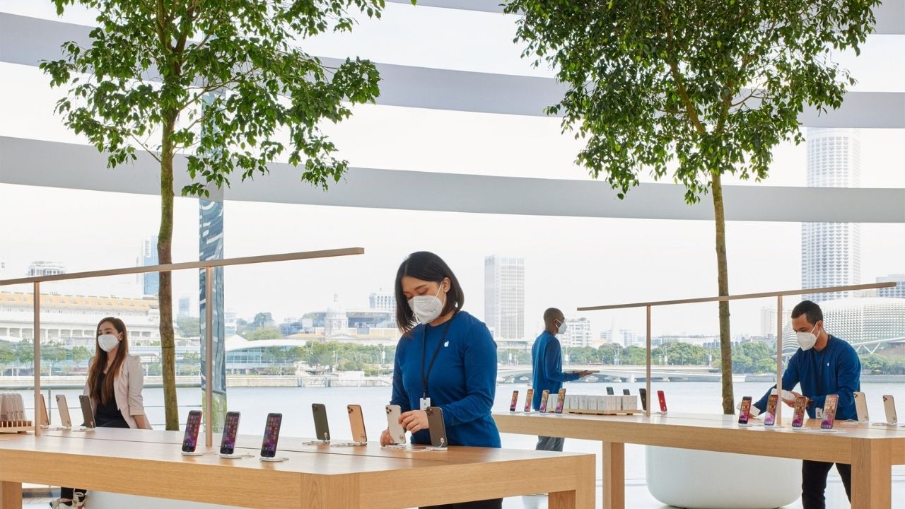 Apple-in-ilk-yuzen-magazasi-00