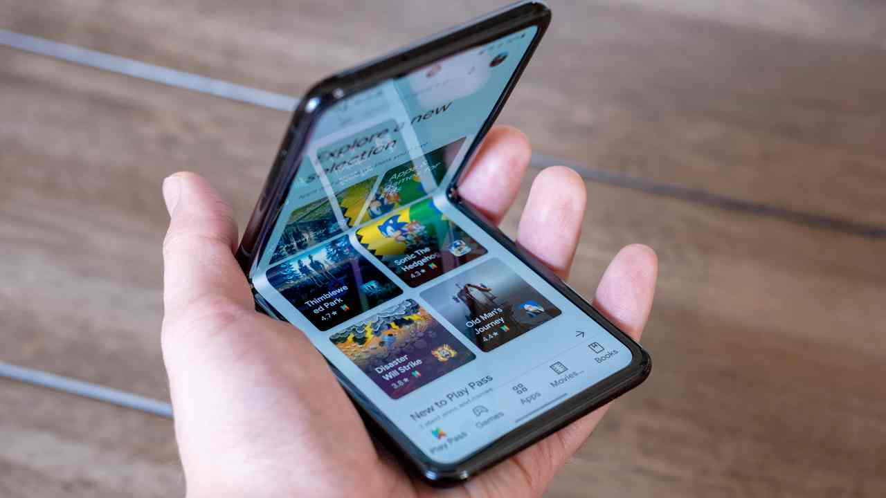 Katlanabilir Galaxy Z Flip 2 bekleyenlere kötü haber