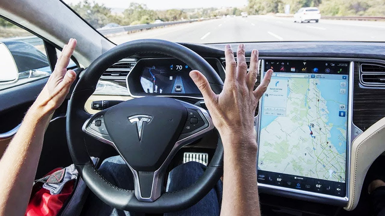 tesla autopilot trafik ışığı