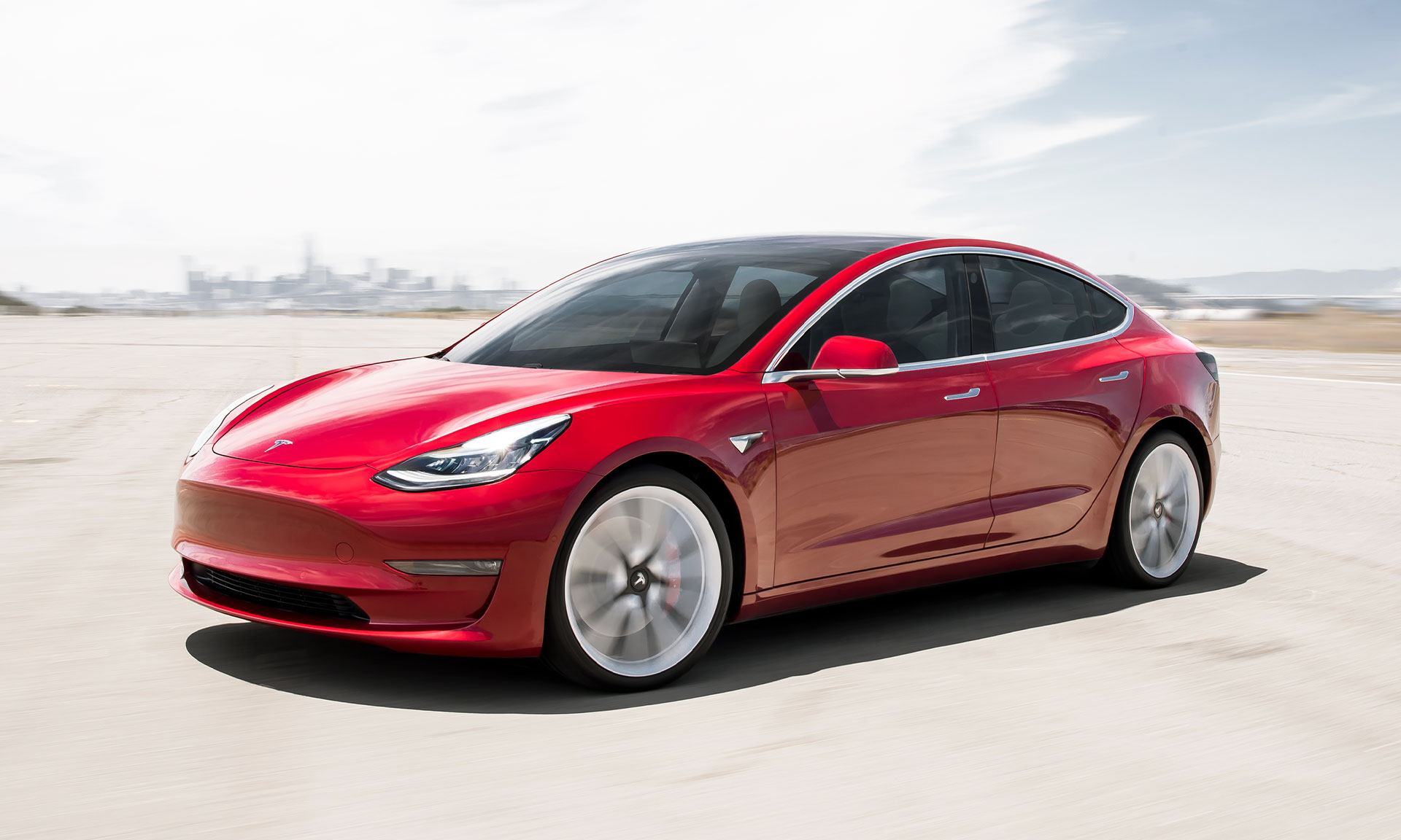 Tesla Model 3 bir hacker grubu tarafından hacklendi