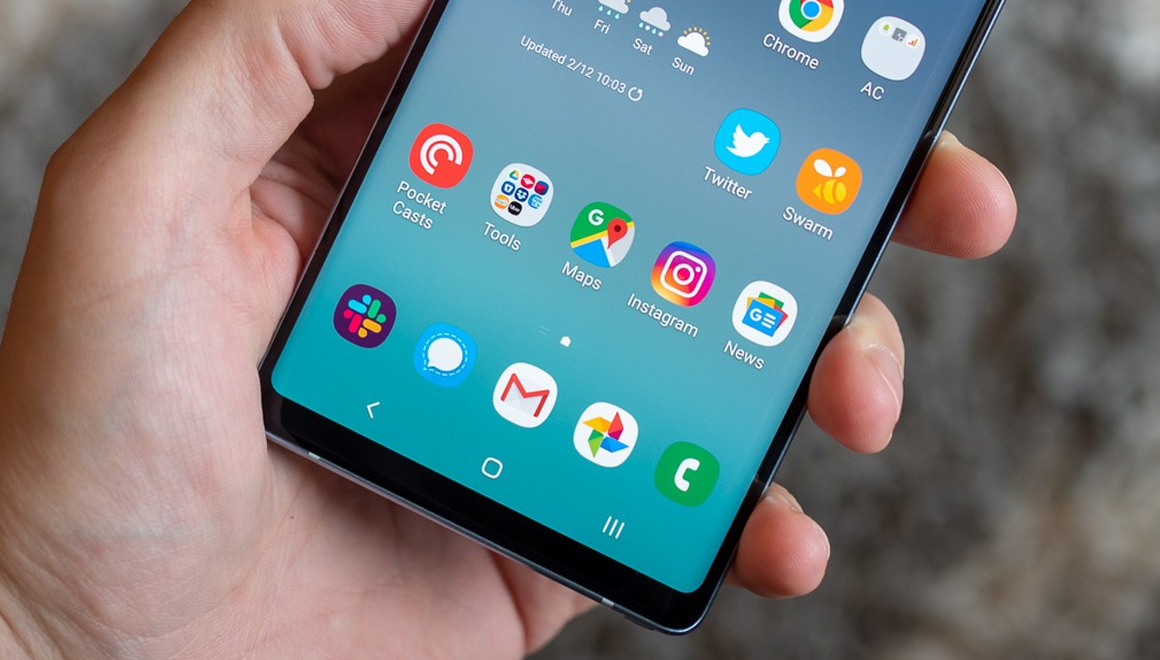 Eleştirilen Samsung One UI 3.0 için yeni güncelleme