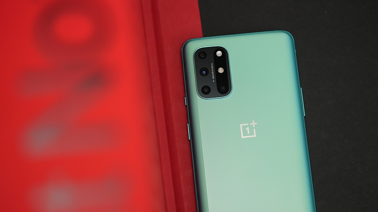 oneplus 9e islemcisi ve kamerasi 1