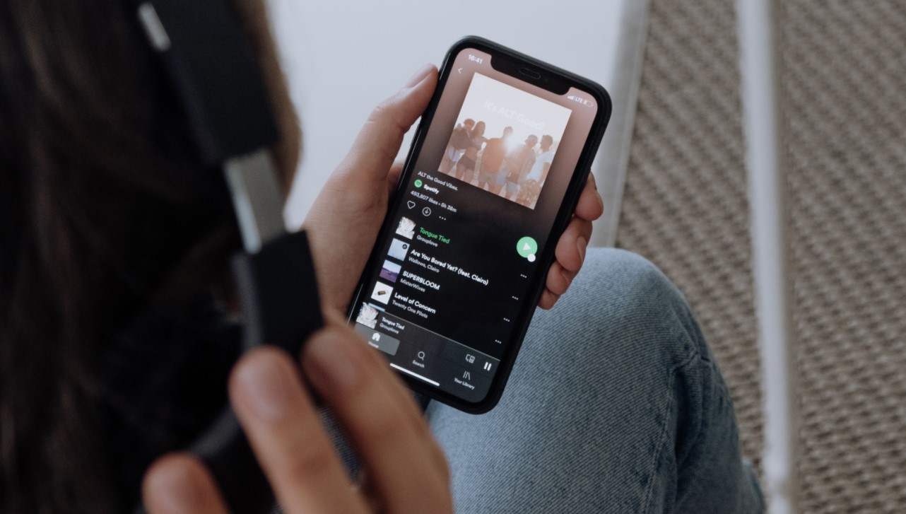 Spotify, Dil Tercihi özelliğini Test Ediyor
